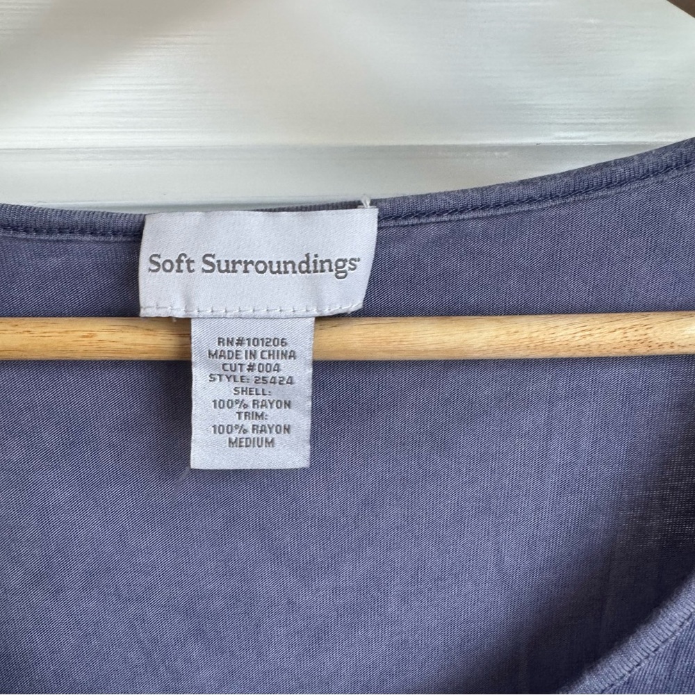 Soft Surrounding Long Sleeved Draped Burn out Cursive Writing Tunic Medium - Picture 4 of 5